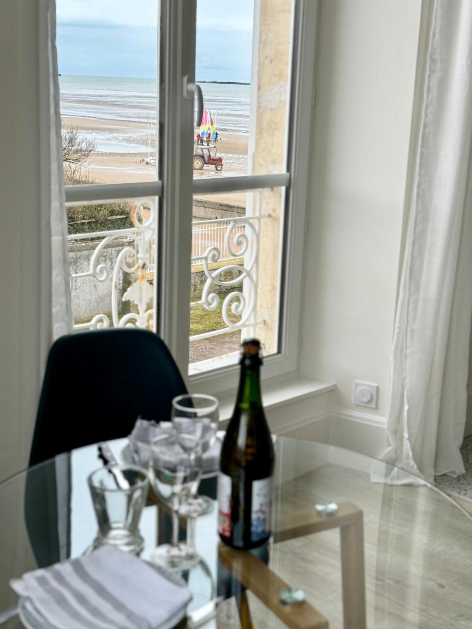 Sunny Apt On D-Day Beach With Parking Saint-Côme-de-Fresné Extérieur photo